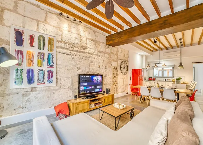 Modern Apartment In Northern Mallorca